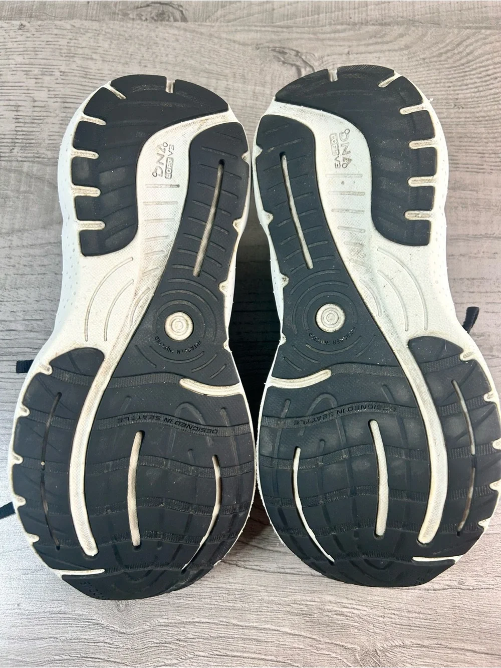 Brooks athletic running
